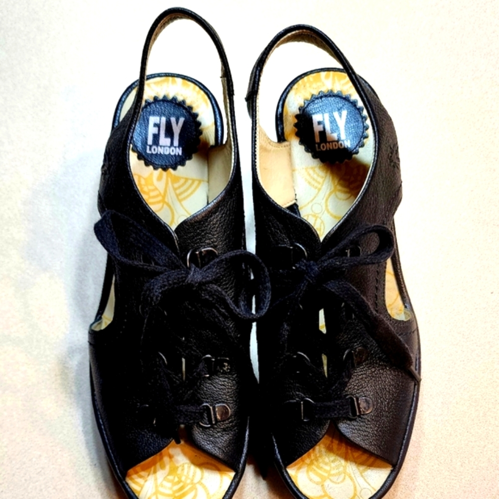 London Fly shoes